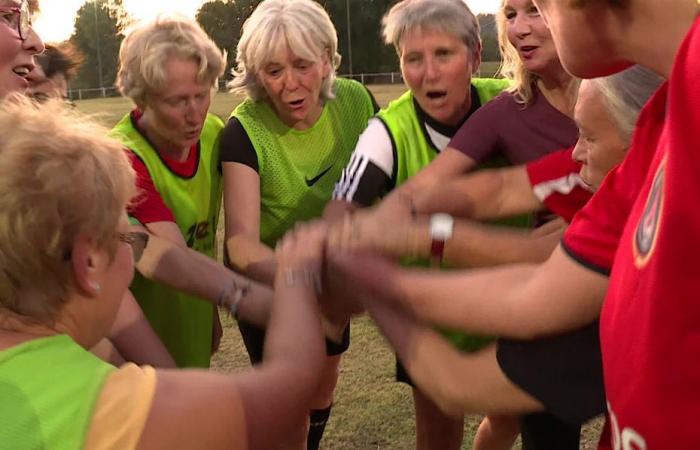 Joëlle, Marianne, Bénédicte, le “nonne del calcio” posano nude in un calendario per andare a giocare i Mondiali in Sud Africa