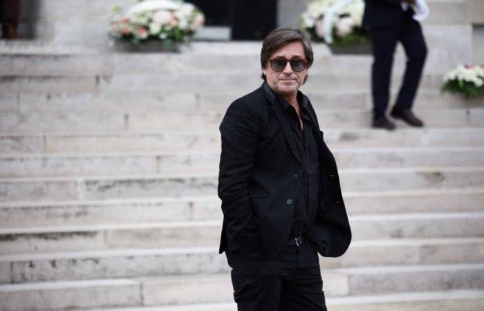 “È un po’ catastrofico perdere la propria madre”, confida Thomas Dutronc di Françoise Hardy