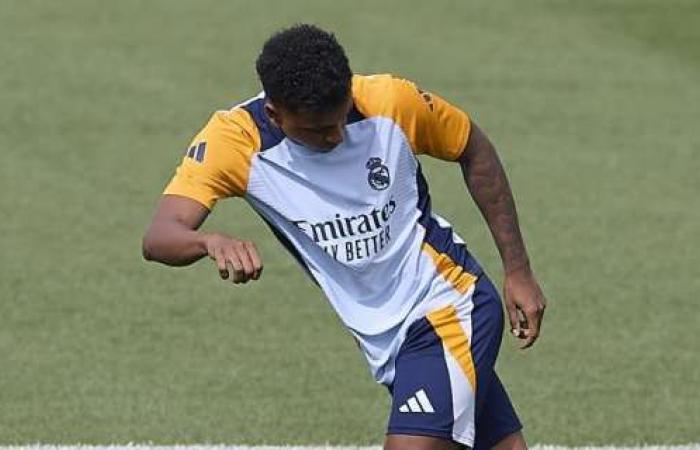 Rodrygo e Tchouaméni lavorano da soli in campo tre giorni prima del duello di Anfield