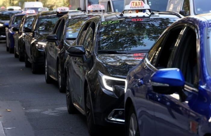 Île-de-France: operazioni di lumaca taxi sulla A4 e A6 in direzione Parigi