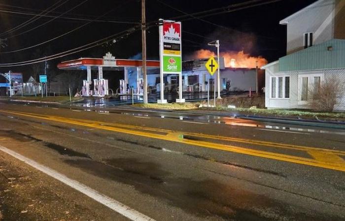 Un incendio distrugge la Petro-Canada a Paspébiac