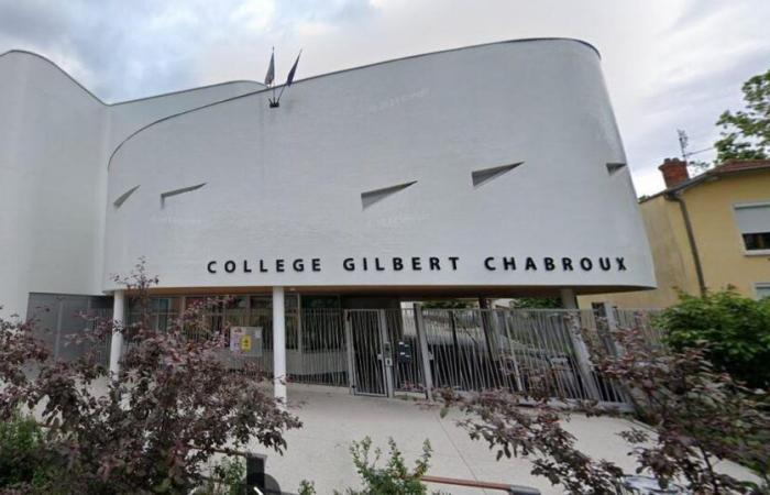 crolla il soffitto di un collegio a Villeurbanne, gli studenti sono evacuati