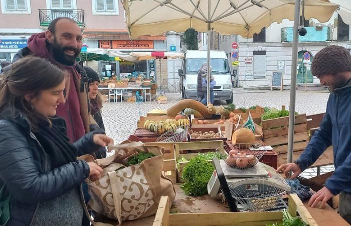 Calo dei margini, aumento dei prezzi delle forniture, produttori del mercato di Foix colpiti anche dalla crisi agricola