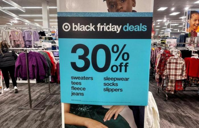 Queste temute tecniche di marketing che potrebbero farti spendere più del previsto durante il Black Friday