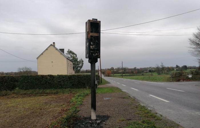 questa torretta radar del Calvados ha bruciato