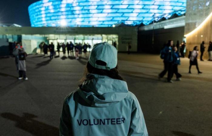 Tensioni, messinscena… A Baku, dietro le quinte di una COP29 “difficile” e “bizzarra”