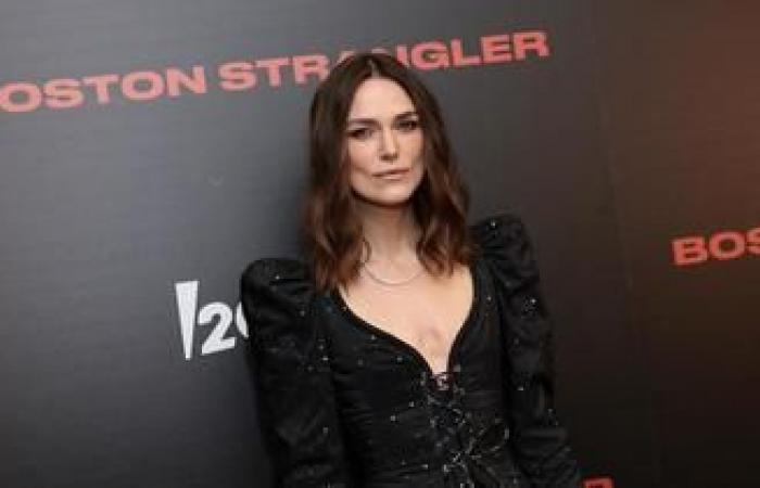 Keira Knightley riflette sulla sua esperienza nella saga “Pirati dei Caraibi”.