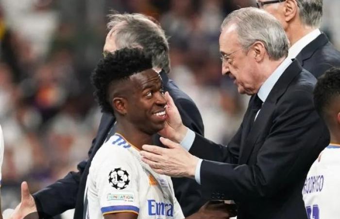 Football-Conflitto intorno al Pallone d'Oro 2024: un giornalista namibiano spara a Florentino Perez