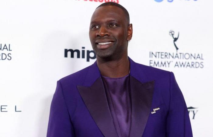 Omar Sy ha osato il colore più difficile da indossare sul tappeto rosso?