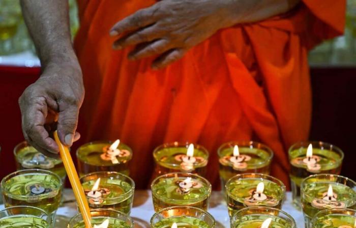 Pratica meditativa: scoperti 41 cadaveri in un monastero buddista in Thailandia