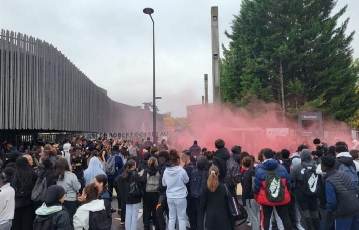 Corbeil-Essonnes: il ministro dell'Istruzione interrogato sul “clima di caos” al liceo Robert-Doisneau