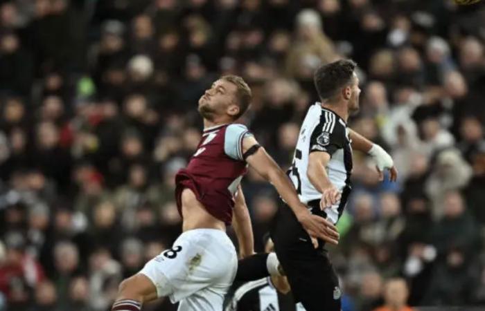 Ricarica del centrocampo del West Ham | Ritagli di cartone per i conigli Duracell