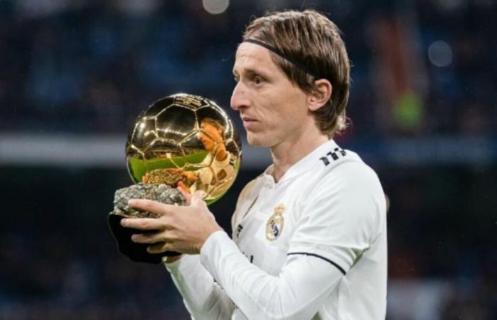 Luka Modric ha inviato il suo Pallone d’Oro a un giovane giocatore disabile