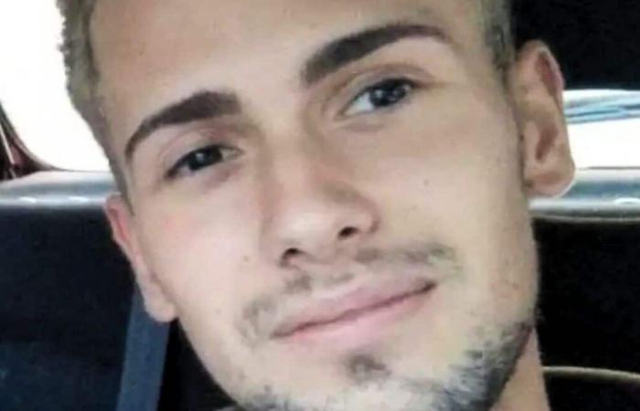 Spagna: quattro uomini condannati per l’omicidio omofobico di Samuel Luiz, giovane infermiere