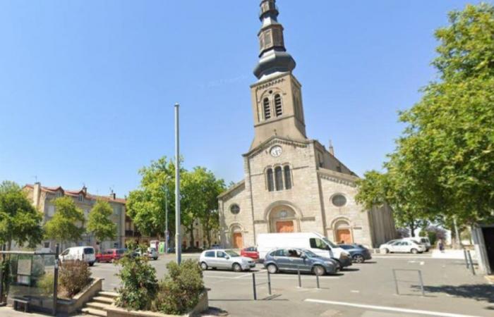 Saint-Étienne. La studentessa aveva affermato di essere stata vittima di stupro dopo aver lasciato il lavoro: aveva mentito