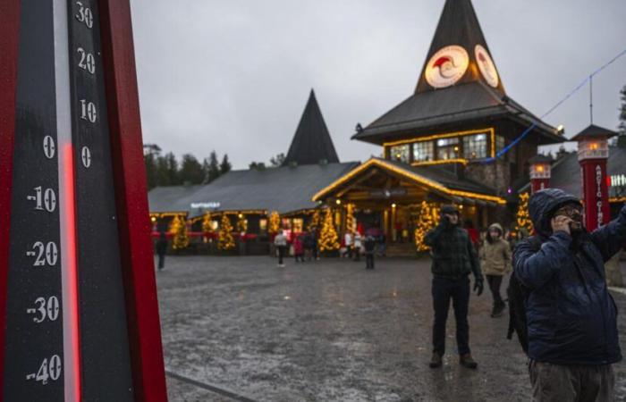 Nel Villaggio di Babbo Natale, in Lapponia, non c'è ancora neve