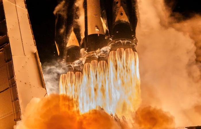 Il razzo più potente di SpaceX lancerà una missione su Saturno