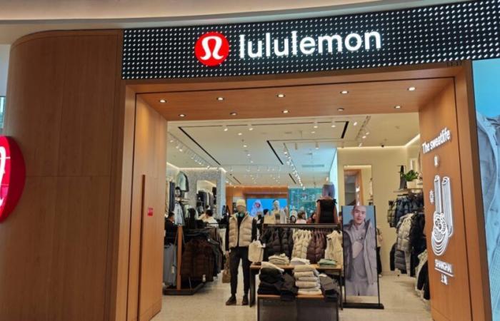 Coppia arrestata dopo aver presumibilmente rubato merce per un valore di 1 milione di dollari dai negozi Lululemon