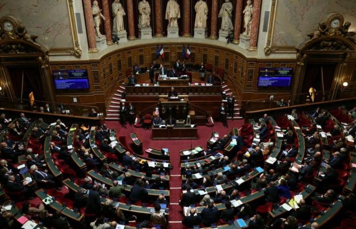 il Senato adotterà il disegno di legge, senatori e deputati si incontreranno per cercare di trovare un compromesso