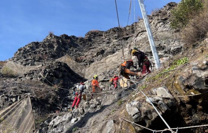 un progetto di sicurezza delle scogliere in corso a Lettret