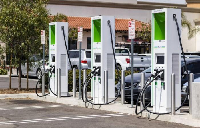 La California promette di agire se Trump taglierà i sussidi per le auto elettriche