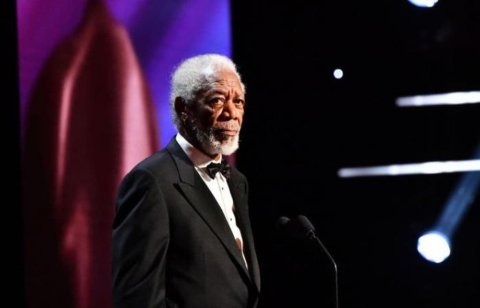 Aggiornamento sulla salute di Morgan Freeman come attore che viene avvistato fuori a cena