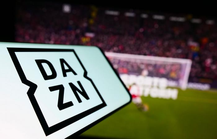 DAZN abbassa nuovamente i prezzi, se continua così la piattaforma presto ti pagherà per guardare la Ligue 1