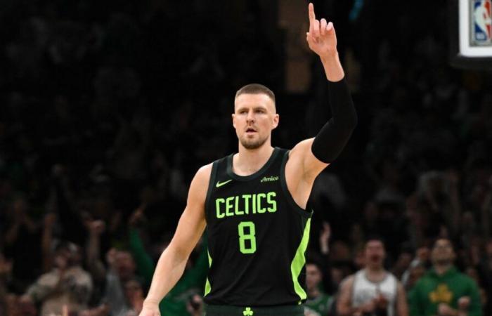 I Celtics festeggiano il ritorno di Kristaps Porzingis con una vittoria dominante