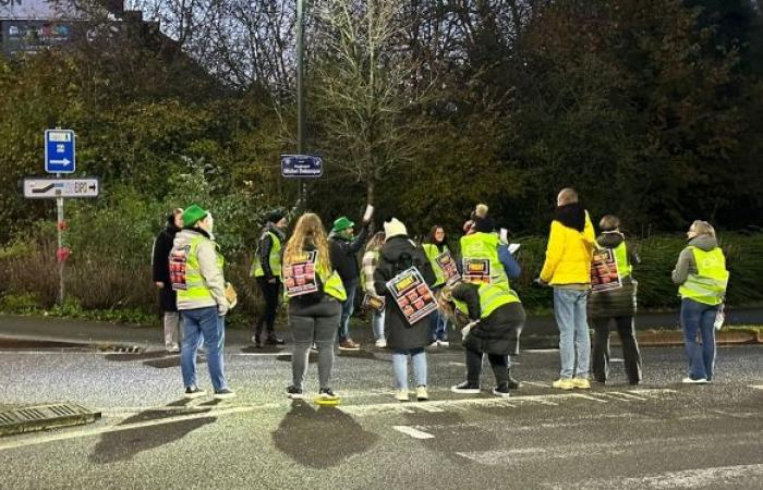 Sciopero degli insegnanti: organizzato a Nivelles un “corteo funebre per seppellire l’istruzione qualificata”.