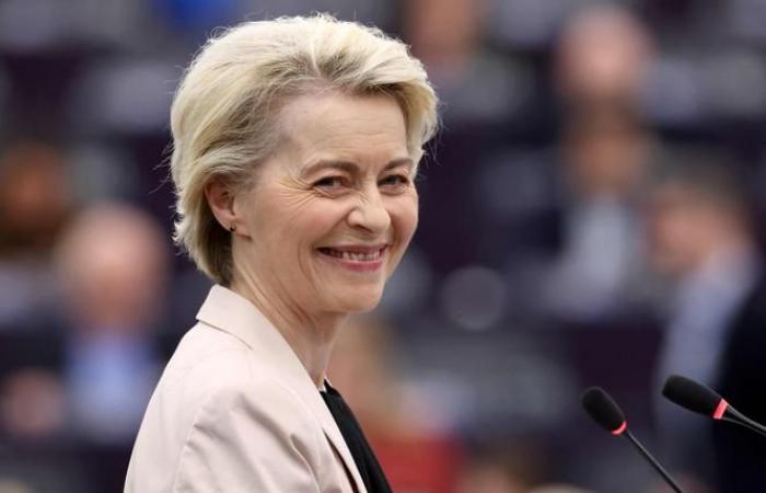 Gli eurodeputati approvano la nuova squadra di Ursula von der Leyen, che vuole dare priorità alla competitività nei confronti di Stati Uniti e Cina