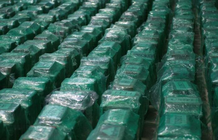 I semisommergibili della narcotraffico attraversano il Pacifico dalla Colombia all’Australia