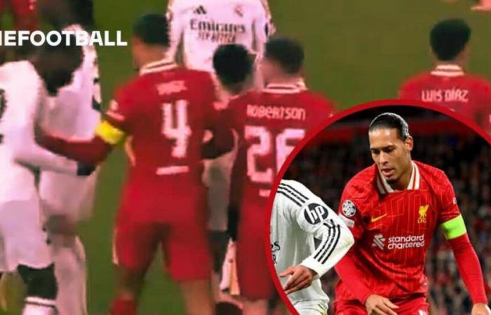 Cosa hanno fatto Mo Salah e Van Dijk dopo che Asencio ha colpito Darwin Nunez in area