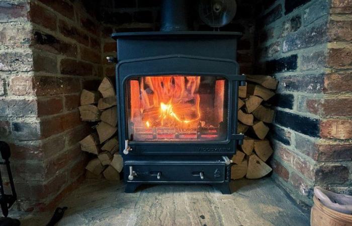 Questa stufa a cherosene scontata regolerà le tue spese e la temperatura della tua casa