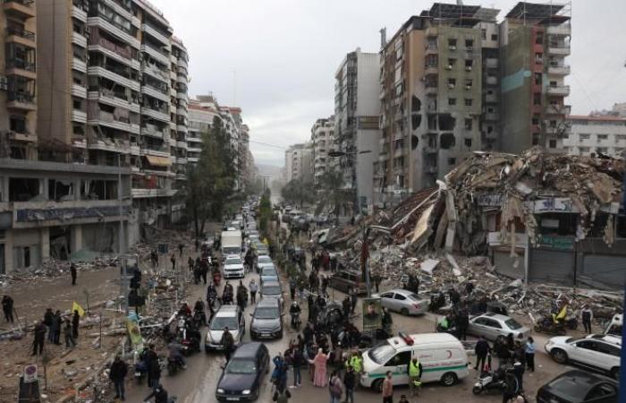 Migliaia di libanesi sulla strada del ritorno, dopo il cessate il fuoco tra Israele e Hezbollah (Foto)