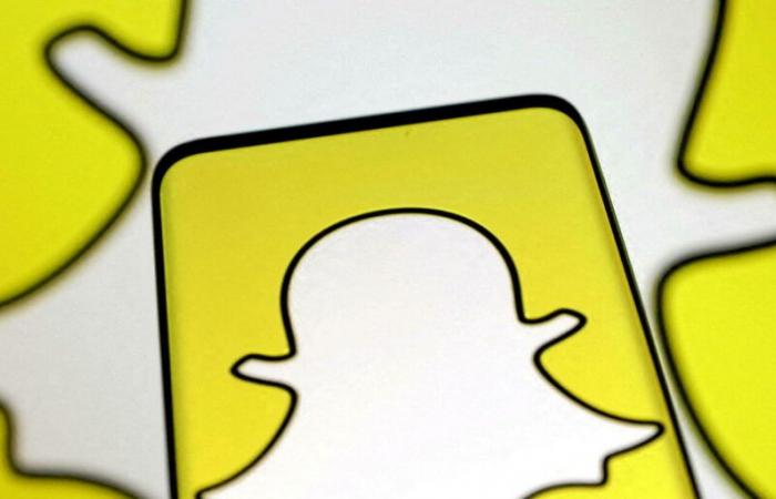 un professore e suo figlio minacciati di morte su Snapchat