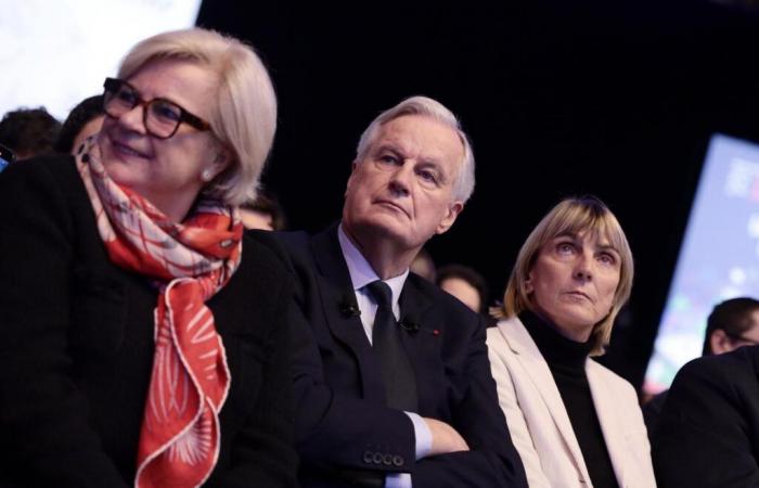 Il governo Barnier aumenta la pressione di fronte al rischio di una rapida censura