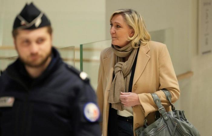 la difesa di Marine Le Pen si pronuncia contro la “eliminazione politica”; la sentenza pronunciata il 31 marzo