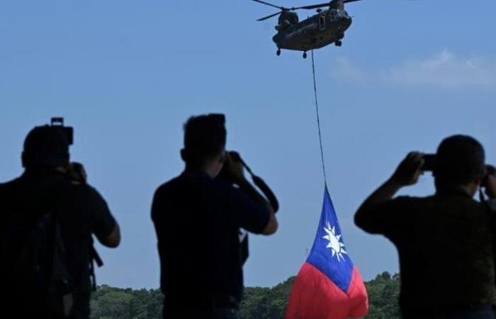 Di fronte alla pressione cinese, Taiwan organizza esercitazioni militari aeree e marittime