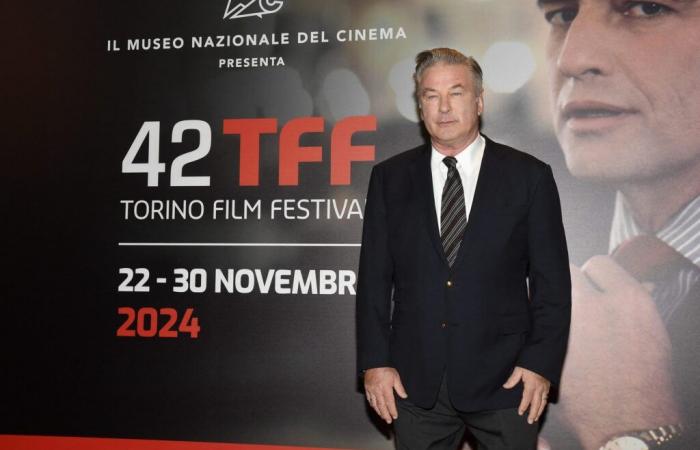 Alec Baldwin: il suo atteggiamento non va d’accordo con la famiglia della donna che ha ucciso sul set