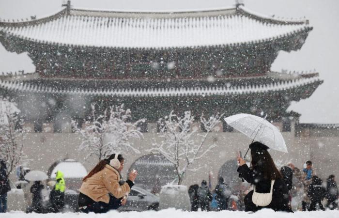 Corea del Sud: immagini di nevicate record a Seul