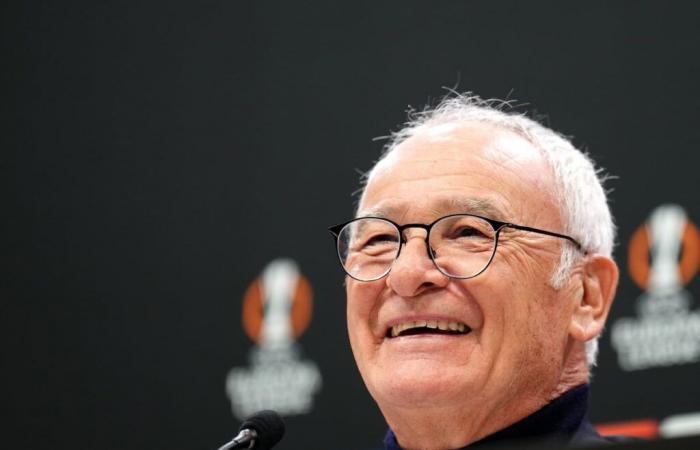 Claudio Ranieri rivela il suo amore per lo stile degli Spurs quando l’allenatore veterano fa visita alla Roma