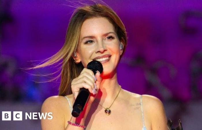 Lana Del Rey darà il via al primo tour negli stadi del Regno Unito a Cardiff