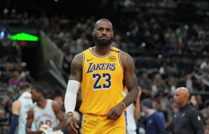 LeBron James supera Tim Duncan per la seconda vittoria di tutti i tempi in carriera mentre i Lakers ottengono una serie di sconfitte consecutive