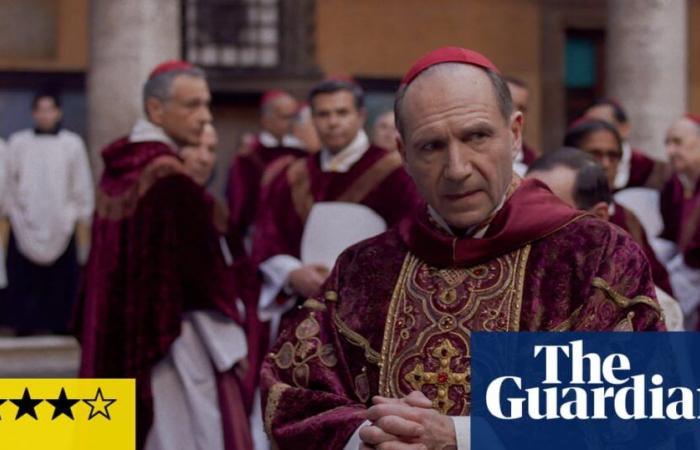 Recensione del Conclave – Ralph Fiennes brilla mentre le elezioni papali si traducono in una presa di alto livello | Conclave