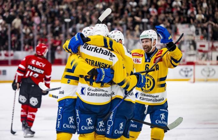 Hockey su ghiaccio: Davos schiaccia l’LHC all’arena Vaudoise