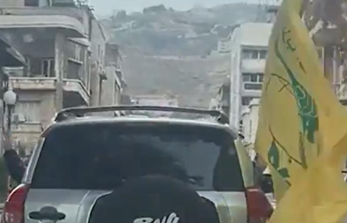 Tensioni a Zahle: una bandiera di Hezbollah strappata dal suk