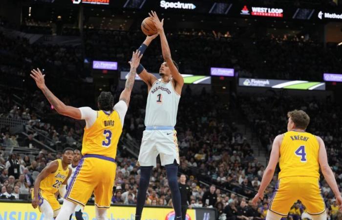 Correre a vuoto: i Lakers ottengono la serie di vittorie consecutive degli Spurs letargici