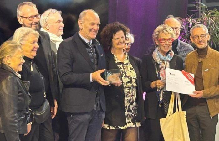 Escosse: Catherine Cooper premiata al salone letterario Le Touquet