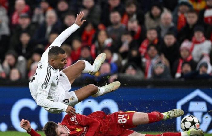 Real Madrid. Kylian Mbappé si sottoporrà alle visite mediche dopo la serata da incubo contro il Liverpool