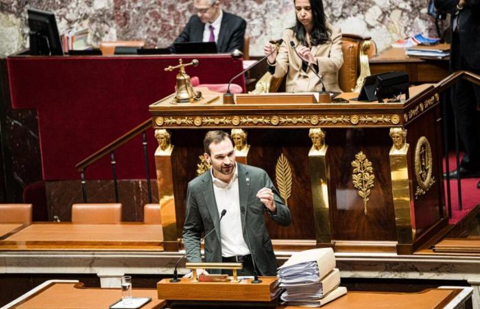 nell'Assemblea nazionale, la coalizione di governo riesce a evitare un voto per abrogare la riforma delle pensioni